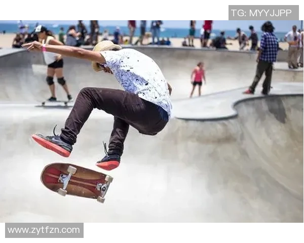 跳水运动的力量与美感在人类极限与优雅之间寻找完美平衡